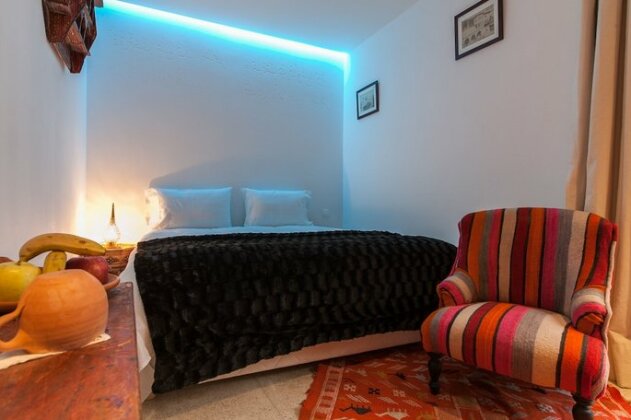 Riad Zebrakaro - Photo5