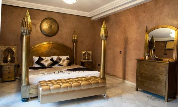 Three Monkeys suite - Photo5
