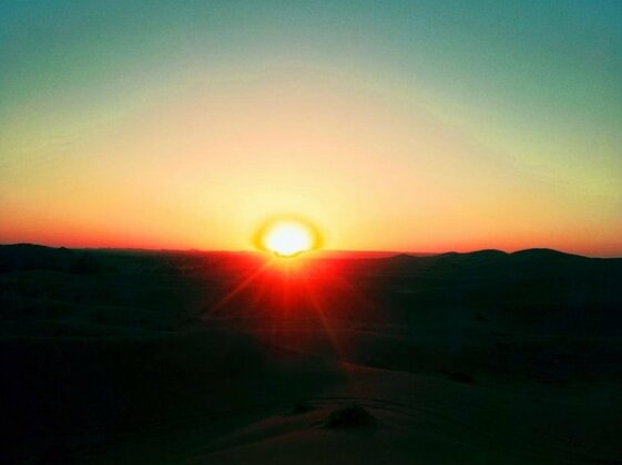Camp Merzouga Tours