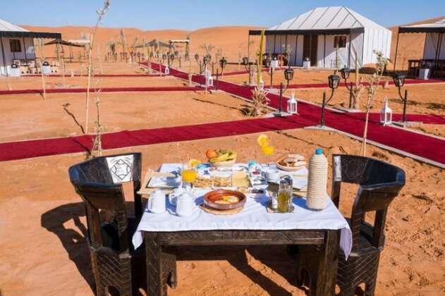 Hakim Luxury Camp - Photo2