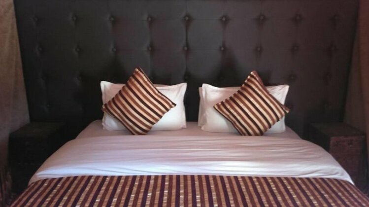 Madu Luxury Desert Camp - Photo3