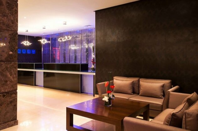 Atlas Sky Airport - Photo4