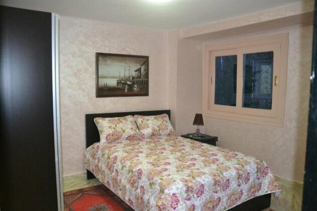 House City Center - Photo5
