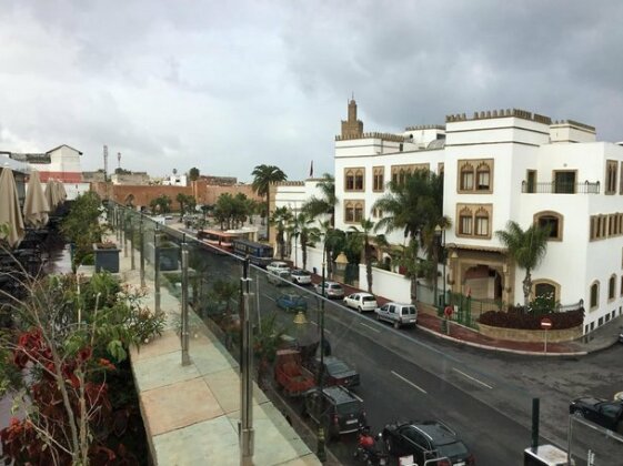 Lutece Hotel - Photo2