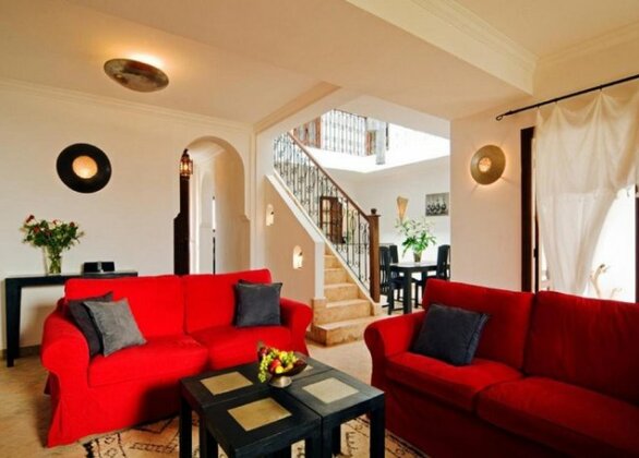 Rebali Riads - Photo2