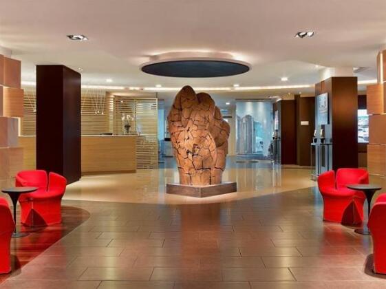 Le Meridien Beach Plaza - Photo2