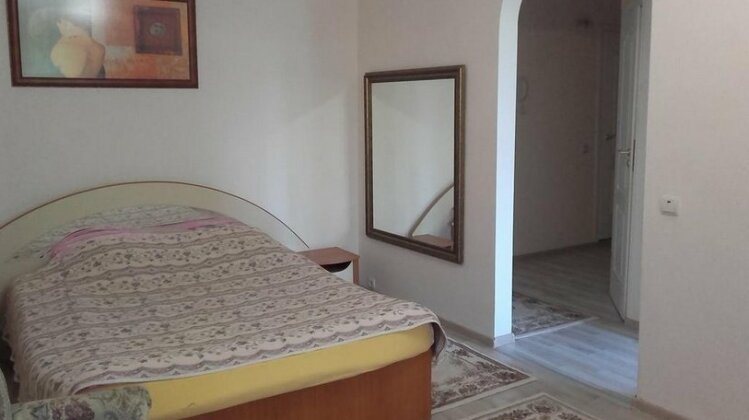 Dacia Apartments - Photo2