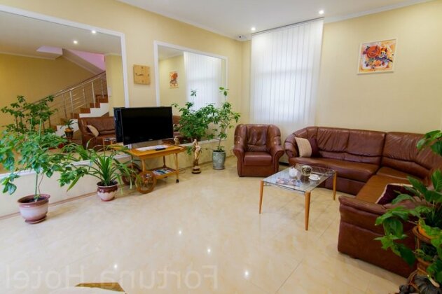 Fortuna Hotel Chisinau - Photo4
