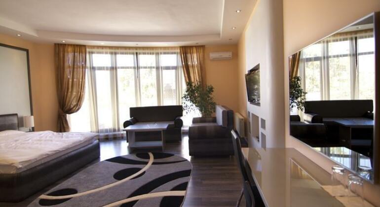 Imperial Hotel Chisinau - Photo4