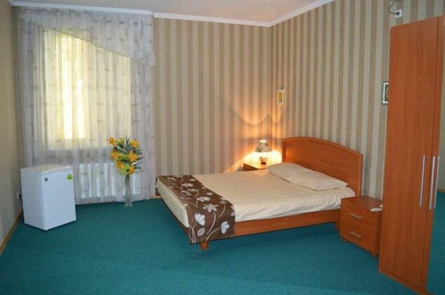 Mini Chisinau Hotel - Photo2