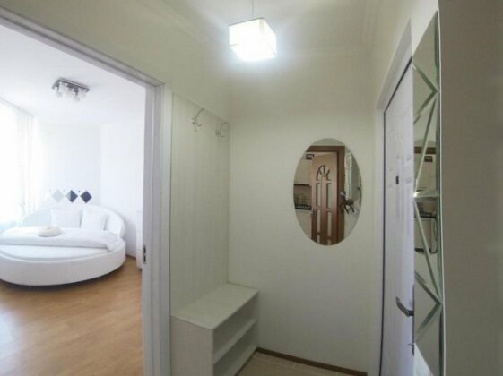 RentService Luxury Apartments - Photo5