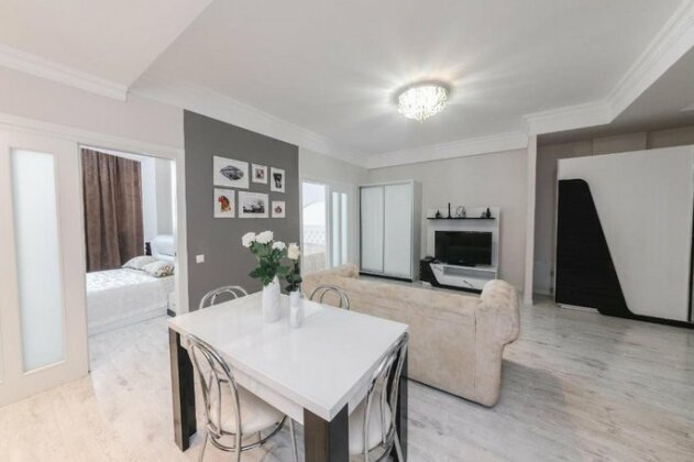 The Base Apartments - Photo5