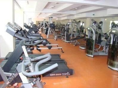 Zimbru Hotel - Photo2
