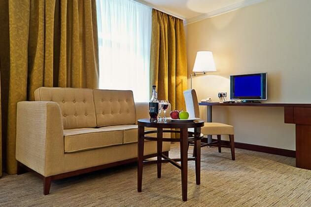 Hotel Russia - Photo2