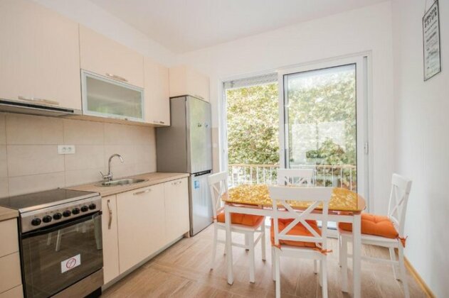 Apartment Aficionados - Photo3