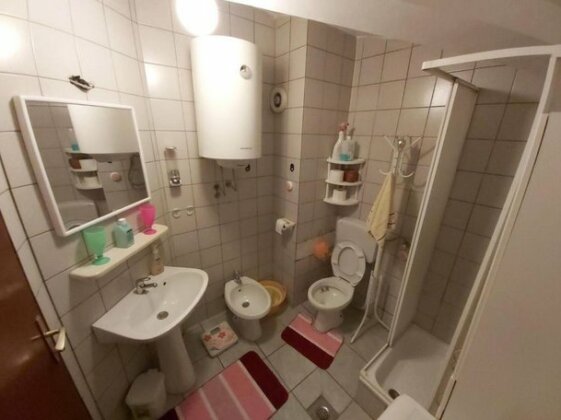 Gagi Apartment - Photo2