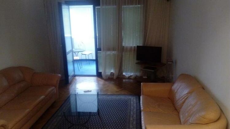 Stan Bar Montenegro - Photo2