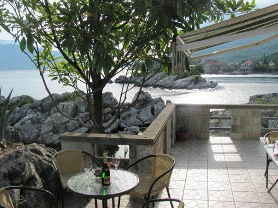 Holiday Home Brinic - Photo5