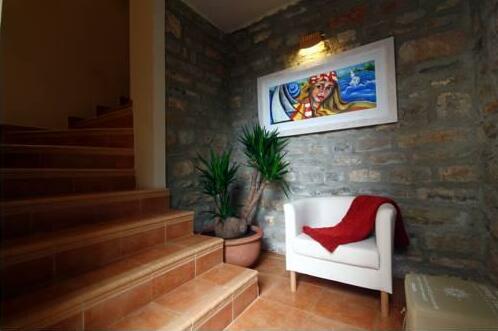 Apartments and Rooms Teona - Photo3