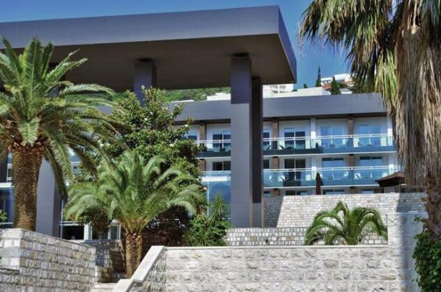 Avala Resort & Villas - Photo2