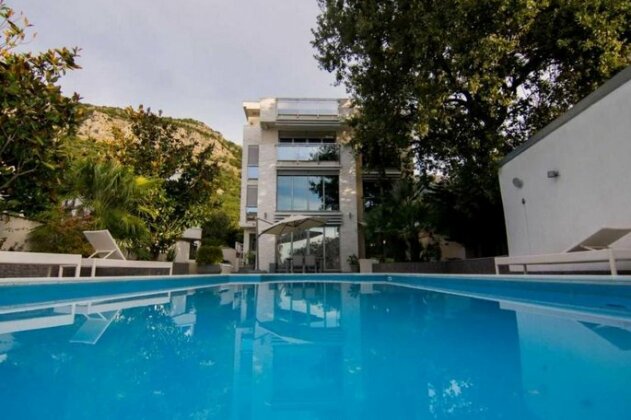 Lux Villa Ivan Budva - Photo2