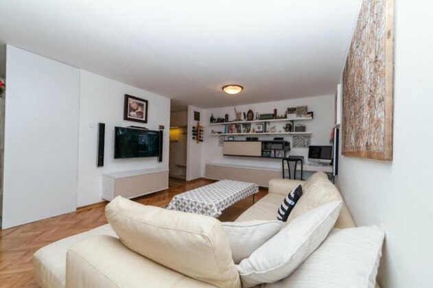 Mario Apartment Budva - Photo2