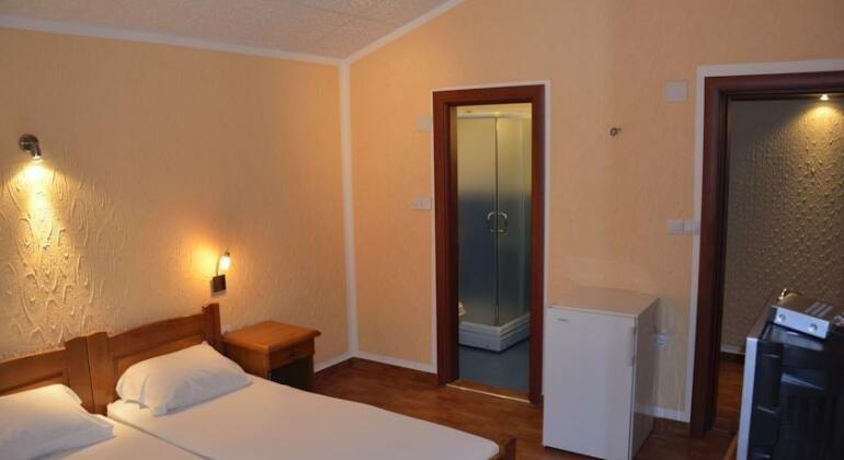Martinovic Rooms - Photo2