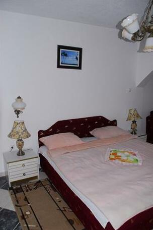 Saki Apartments - Photo2