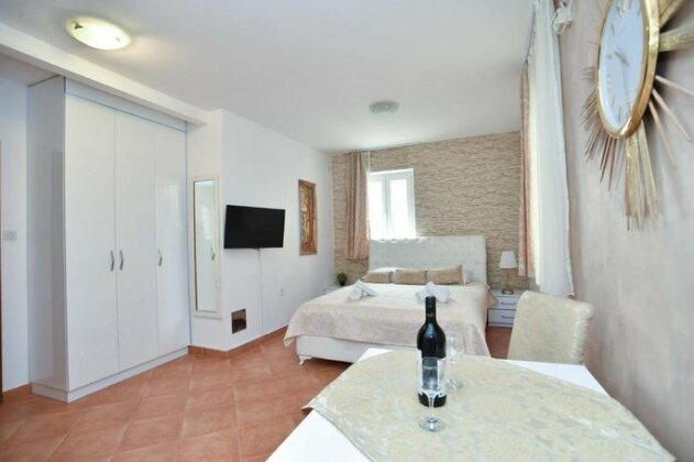 St Nicola's Apartments - Photo4