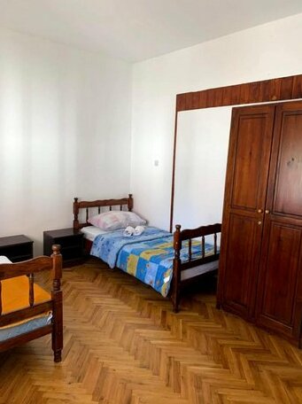 Hostel Holiday Cetinje - Photo3