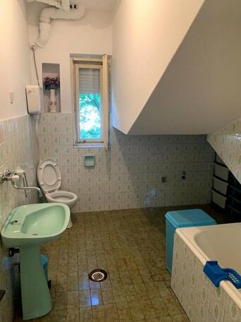 Hostel Holiday Cetinje - Photo4