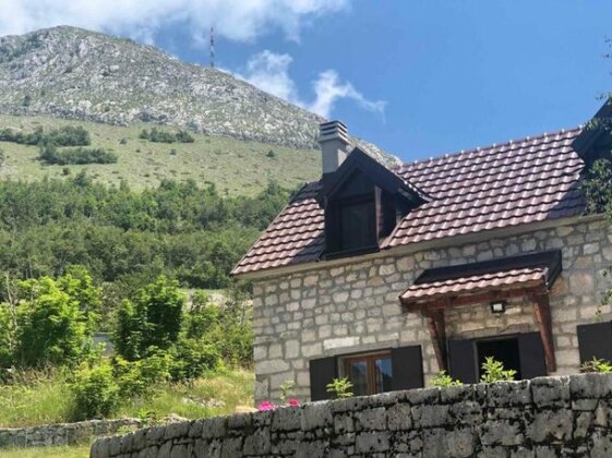 Lovcen Holiday Home - Photo3
