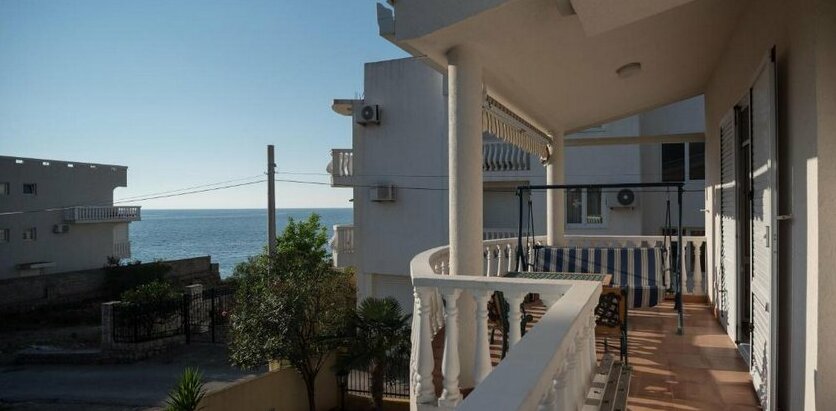 Emiia - Photo5