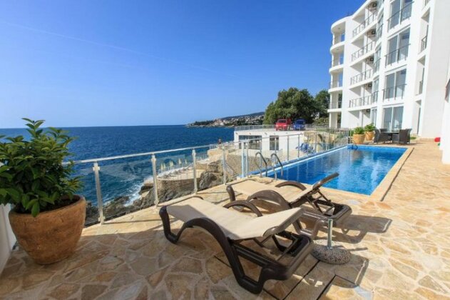 Nautilus Apartments - Photo3