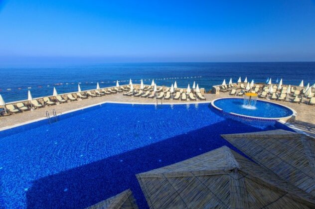 Wind Rose Resort - Photo4