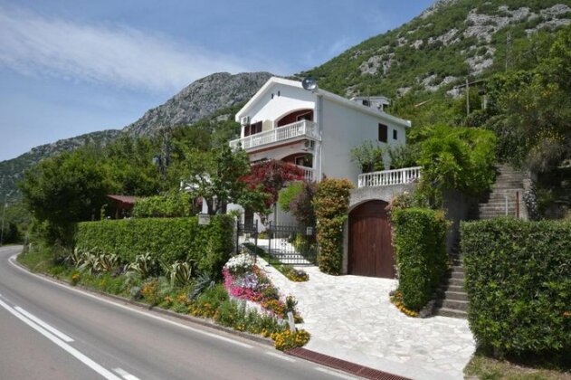 Apartments Biga
