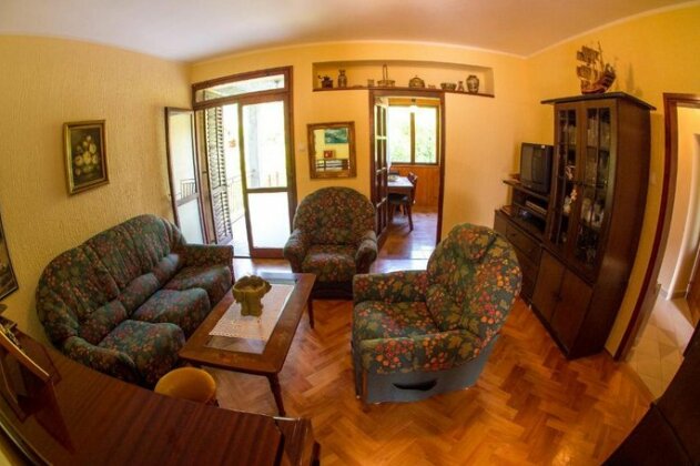 Lepetane Green Escape - Photo5
