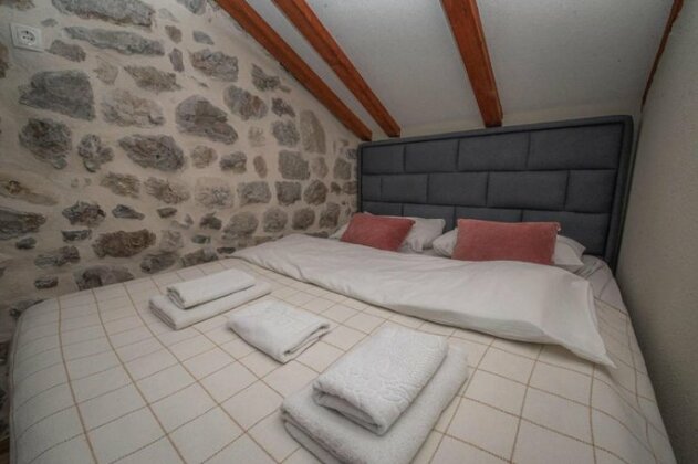 Antika Guesthouse - Photo4