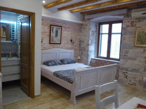 Apartments Dukic Kotor - Photo2