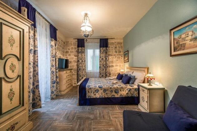 Apartments Leo Kotor - Photo3