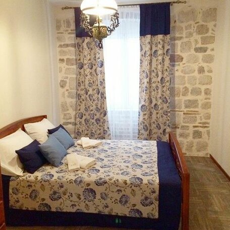 Apartments Leo Kotor - Photo5
