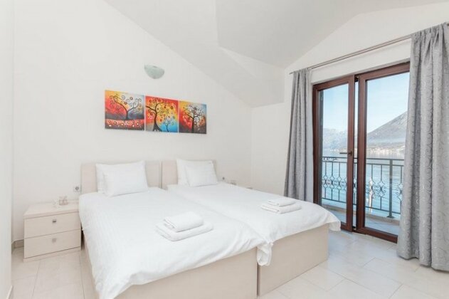 Apartments Miramar - Photo4