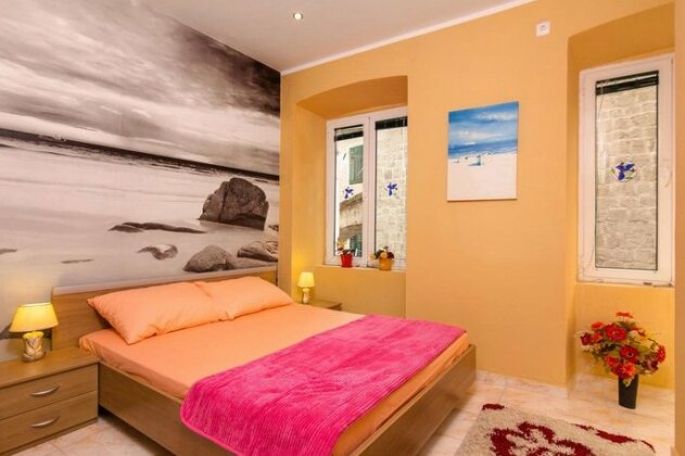 Kotor Emerald Apartments - Photo3