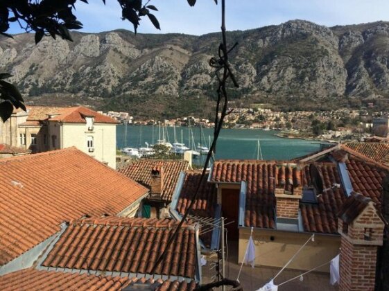 Kotor Indah - Photo2