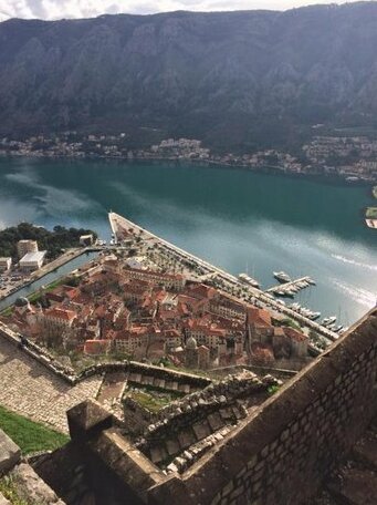 Kotor Indah - Photo5