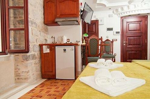 Kotor Wine Rooms - Photo2
