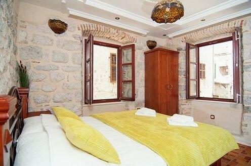 Kotor Wine Rooms - Photo4