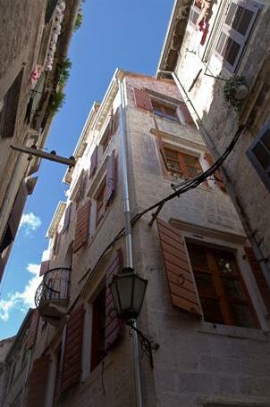 Old Town Youth Hostel - Photo2