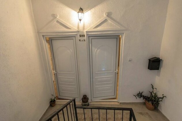 Royal House Kotor - Photo5