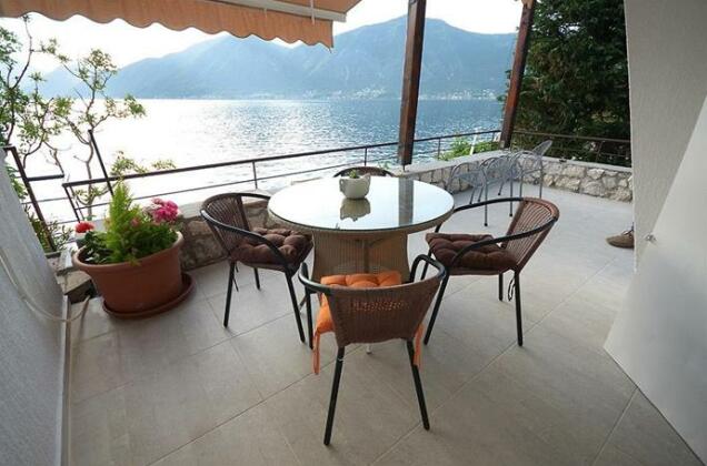 Sealine Kotor House - Photo4